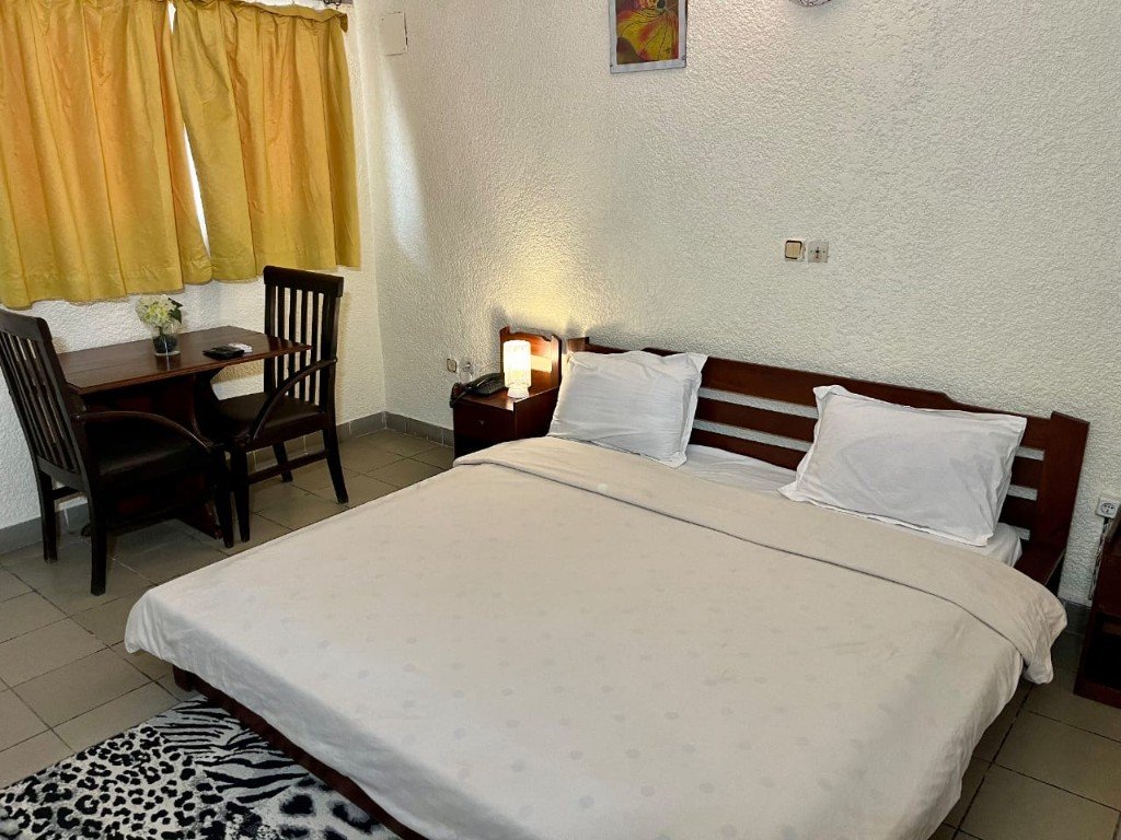 Chambre Tramway Hôtel - vue 8